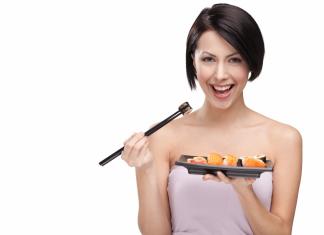 Как кушать суши по этикету Размер плочек имеет значение